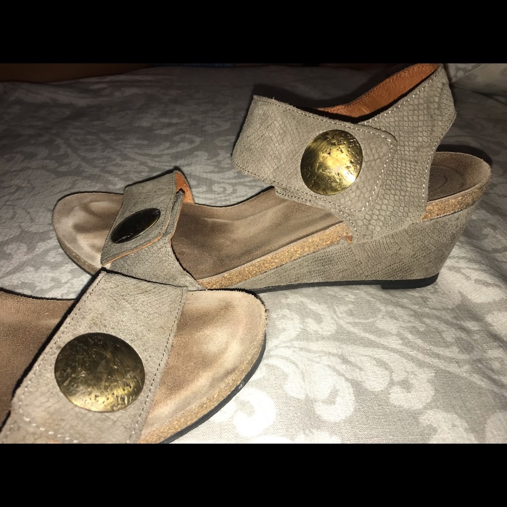Taos shoes